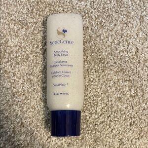 SeneGence Exfoliating Body Scrub with Blue Cap
